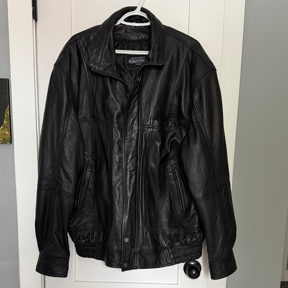 Men's Classic Black Leather Jacket